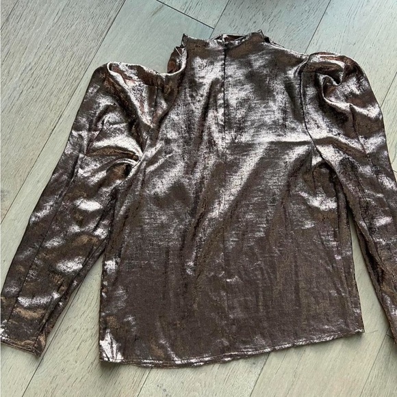 Future Collective Metallic Top | Small - Picture 7 of 7
